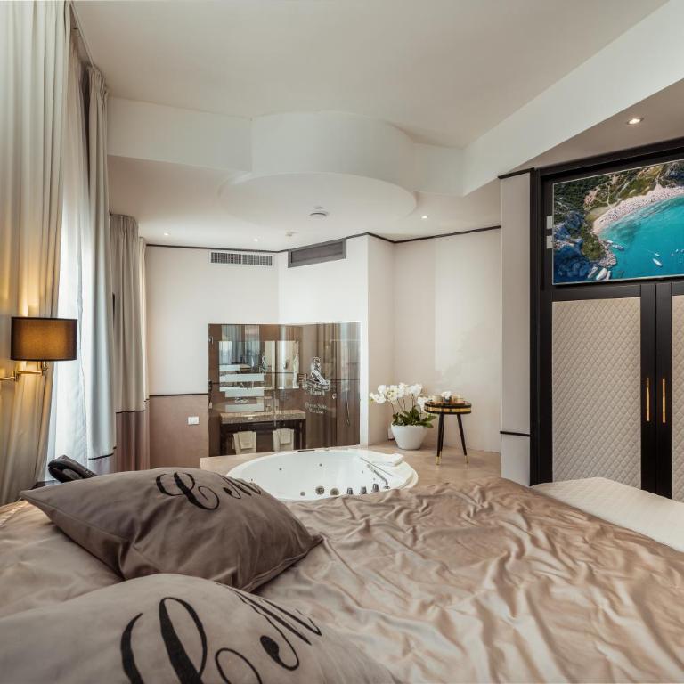 La Locanda Del Conte Mameli - Boutique Hotel & Suite SPA - Suite Queen con Vasca Idromassaggio - 5