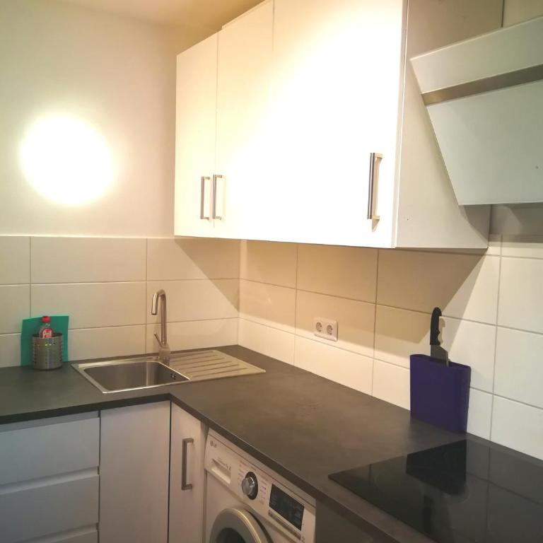 Central-Apt at Lake, CityCenter 5min, Fair 18min!!! - Apartamento con terraza - 10