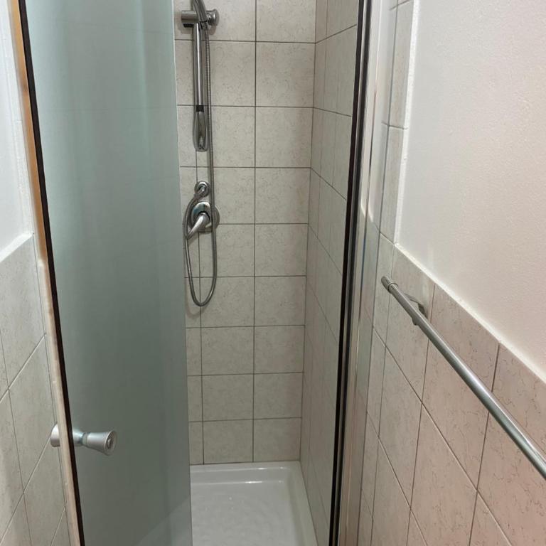 Apartment - Sleeps 3 & swimming pool - Apartment - 6