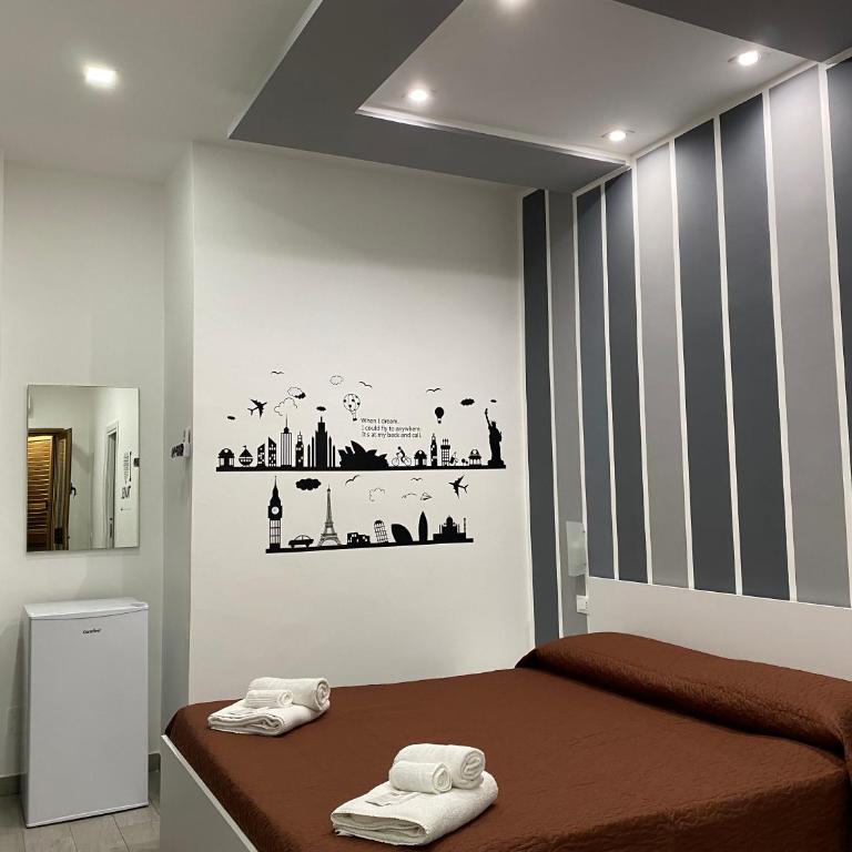 IN CENTRO ROOMS Vicino Cefalù SELF-CHEK-IN - Quadruple Room with Private Bathroom - 8