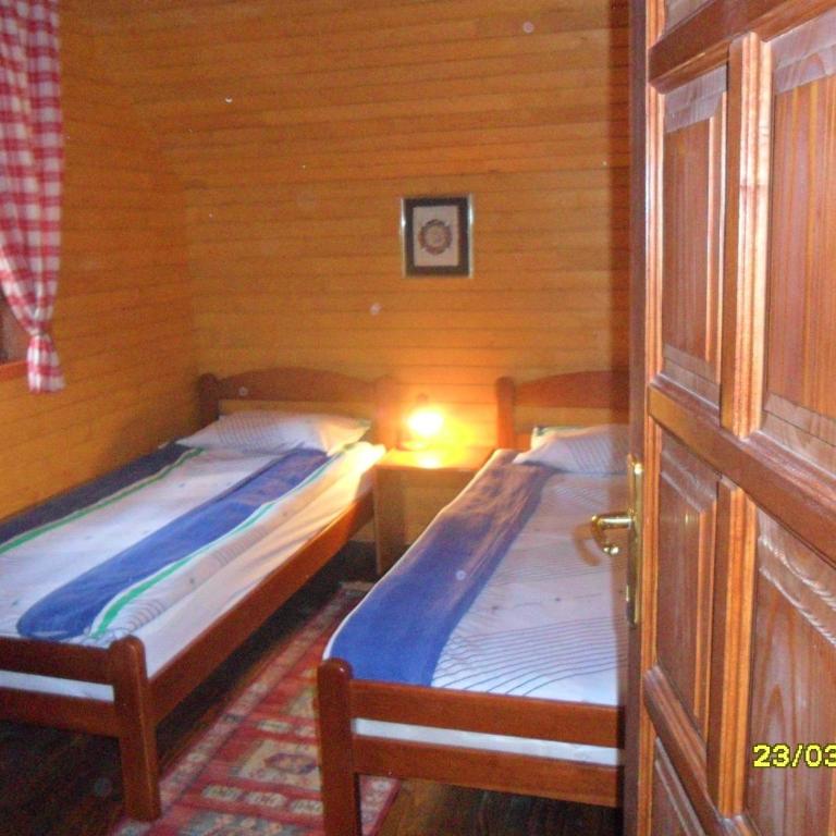 Apartments Sara - Two-Bedroom Apartment with Balcony - 2