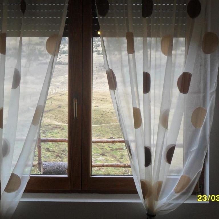 Apartments Sara - Three-Bedroom Apartment with Balcony - 7