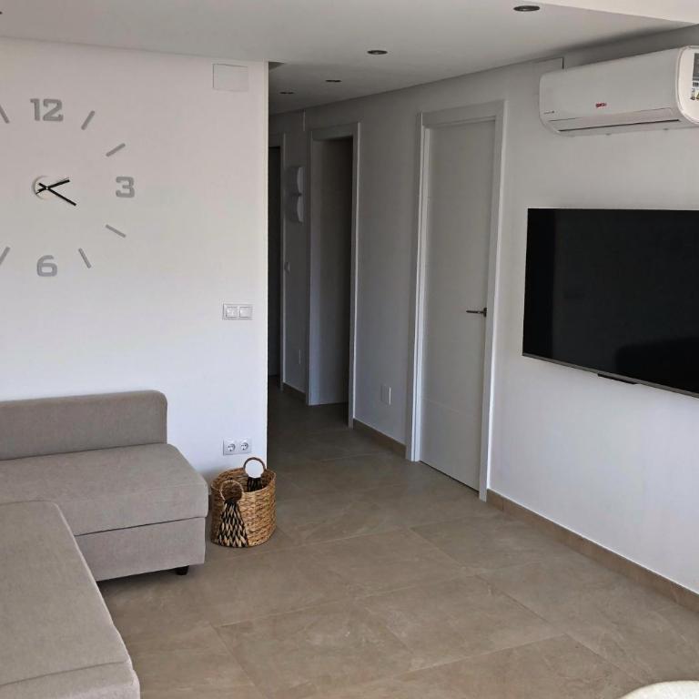 El Apartamento de Cristian 2 - Two-Bedroom Apartment - 7