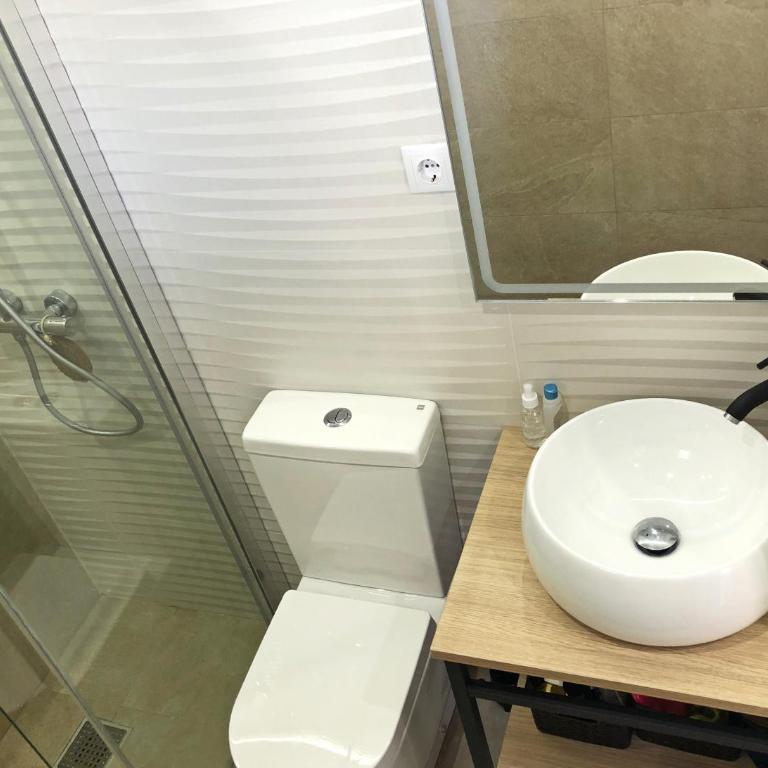 El Apartamento de Cristian 2 - Two-Bedroom Apartment - 15