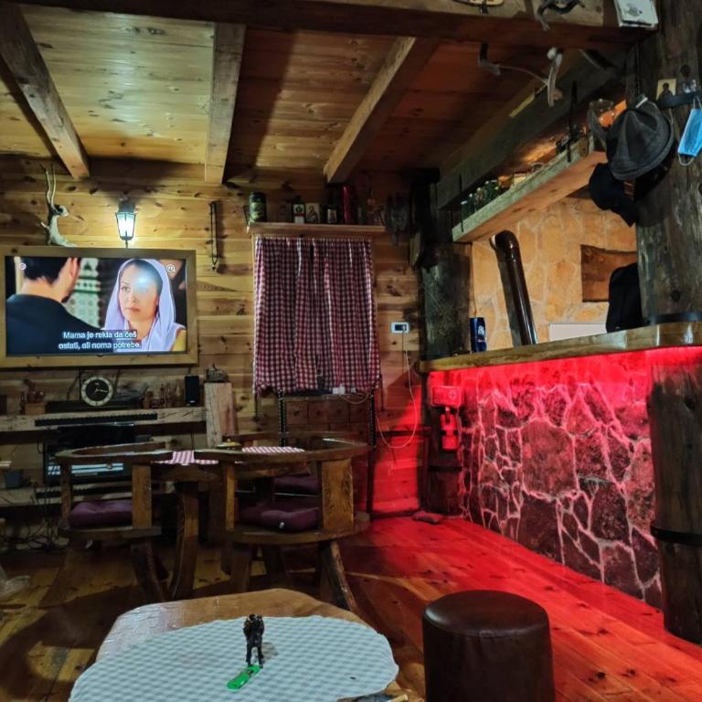 Vikendica MILA - Kuća sa 2 Spavaće Sobe - 1