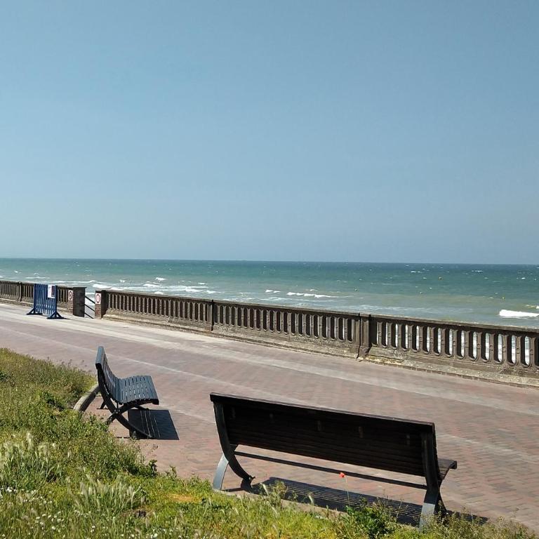 Joli appartement F3 - 50m de la mer - Appartement 2 Chambres - 13