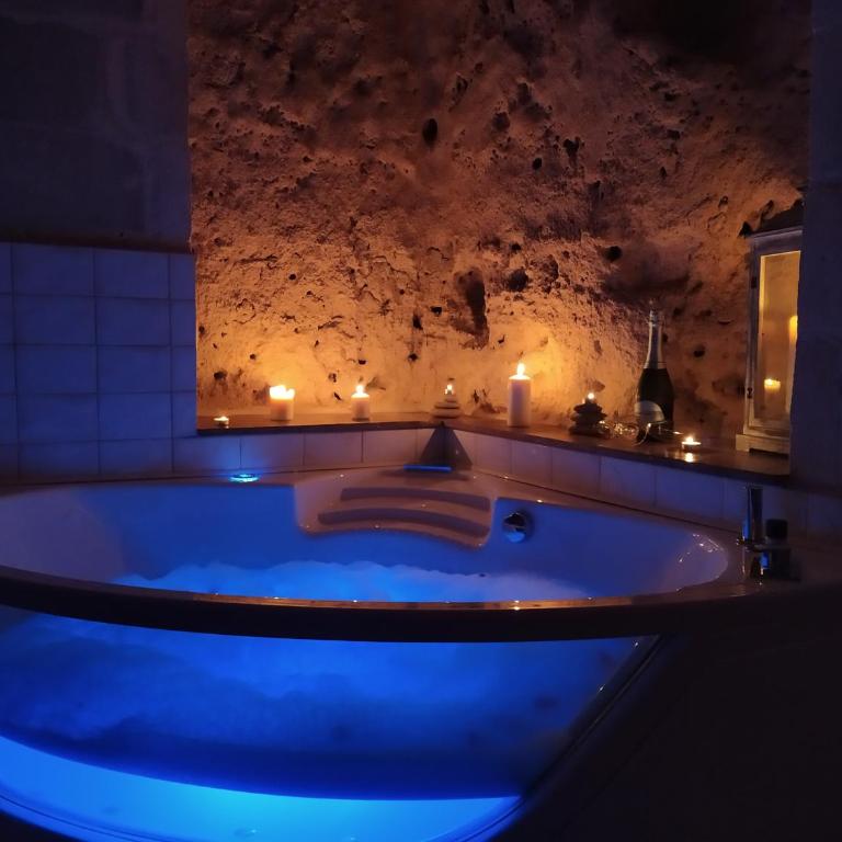 Le Dodici Lune - Suite Deluxe con Vasca Idromassaggio - 1