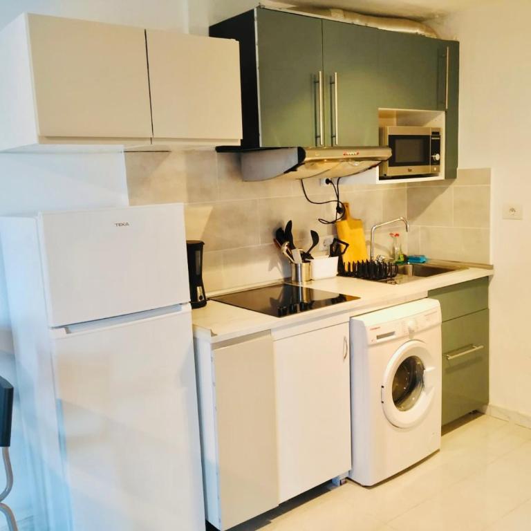 Happiness - One-Bedroom Apartment - 44