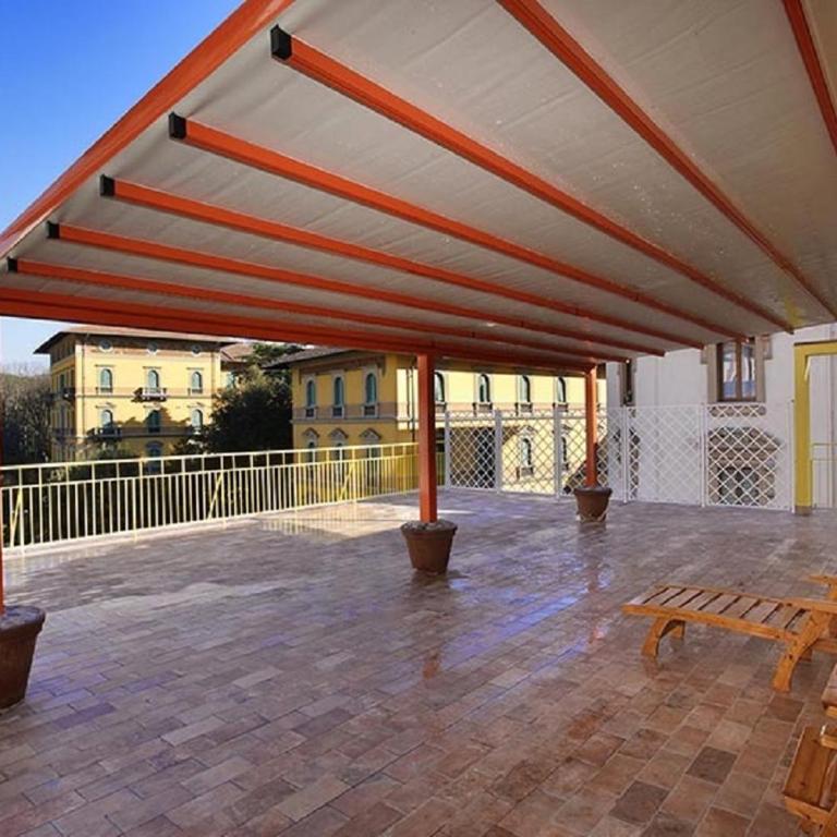 Attico Incerpi, terrazza sui tetti di Montecatini Terme - Appartamento con 1 Camera da Letto - 2