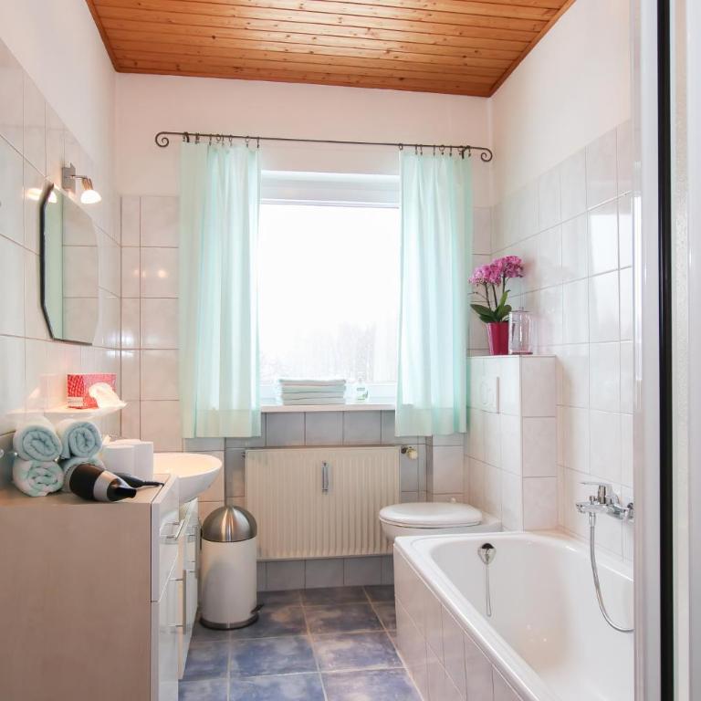 Ferienwohnung Hartwimmer - Chiemgau Karte - Apartment mit Balkon - 8