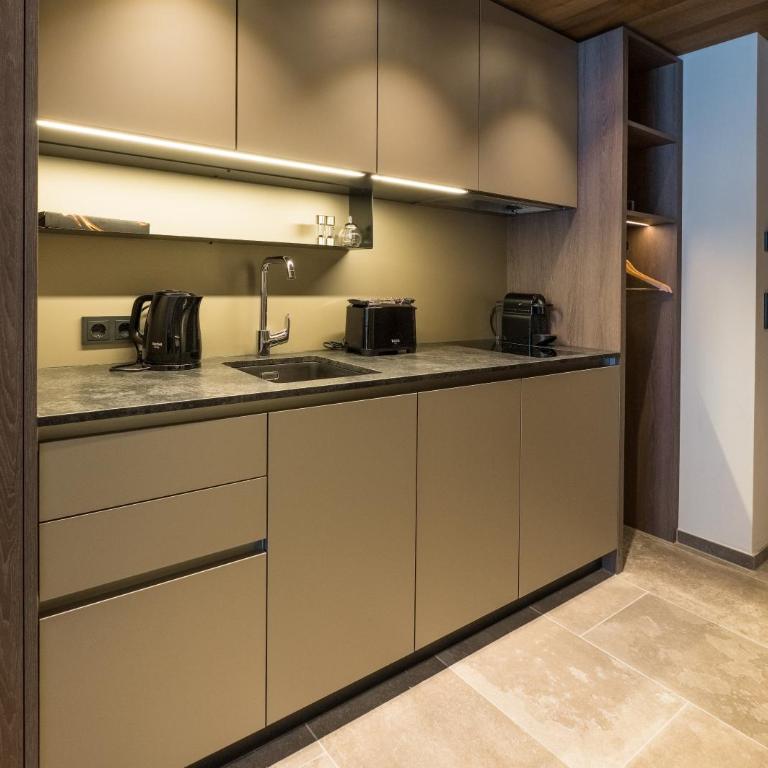 VIER Studios & Restaurant - Studio - 6
