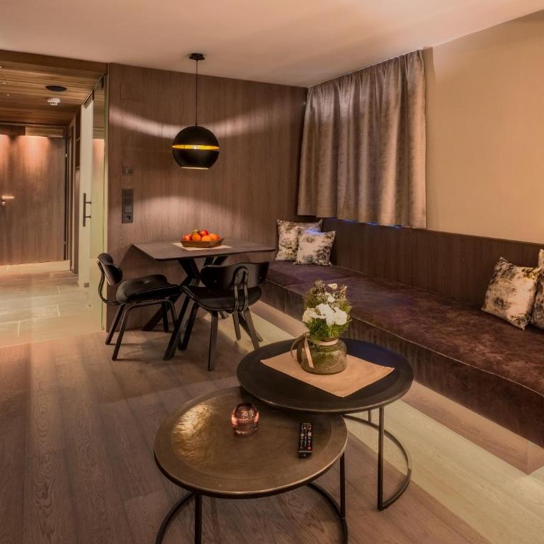 VIER Studios & Restaurant - Studio - 5