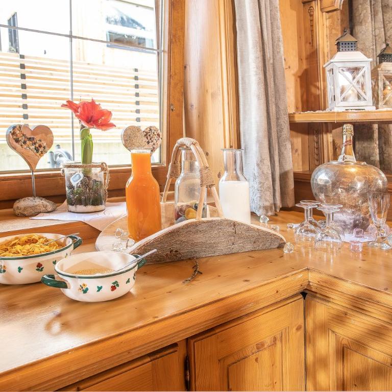Appartement Frühstückspension Landhaus Karwendel - Doppelzimmer mit Balkon - 14