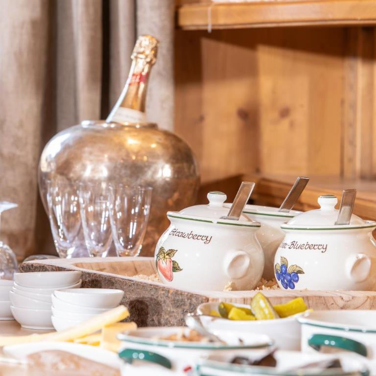 Appartement Frühstückspension Landhaus Karwendel - Doppelzimmer mit Balkon - 5