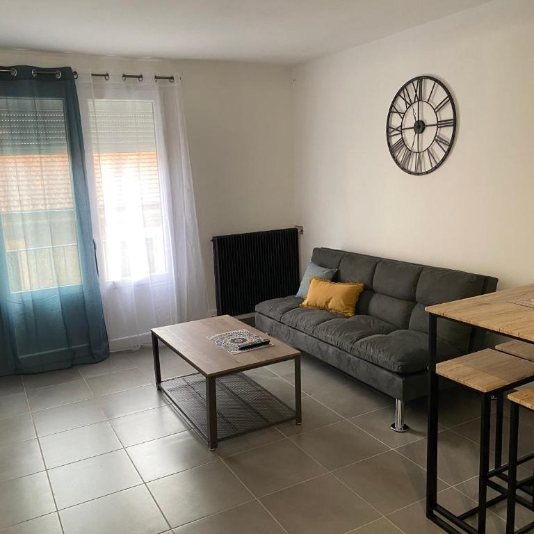 Joli T2 Climatisé Nimes proche Gare et centre ville - Apartamento de 1 dormitorio - 3
