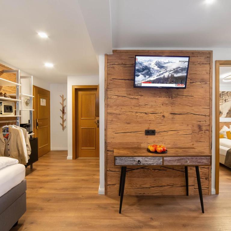 Boutique Hotel ANYBODY - Suite mit 1 Schlafzimmer - 5