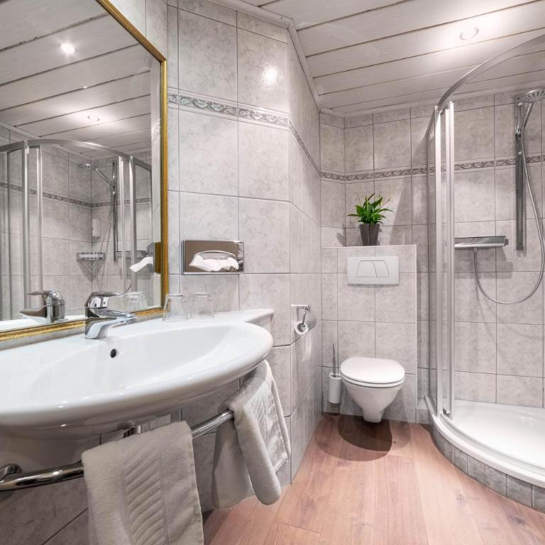 Boutique Hotel ANYBODY - Suite mit 2 Schlafzimmern - 11