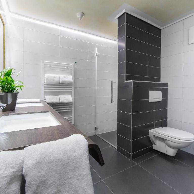 Boutique Hotel ANYBODY - Suite mit 2 Schlafzimmern - 3