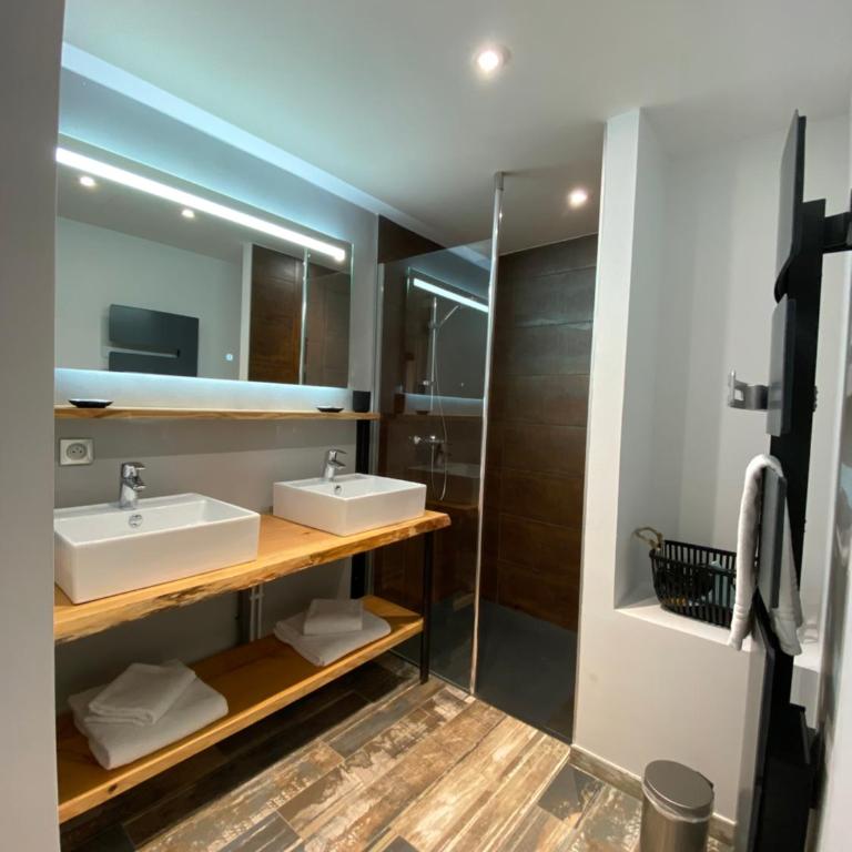 LES 12 DE LARROS - Suite avec 3 Terrasses Privées - Premier Étage - 4