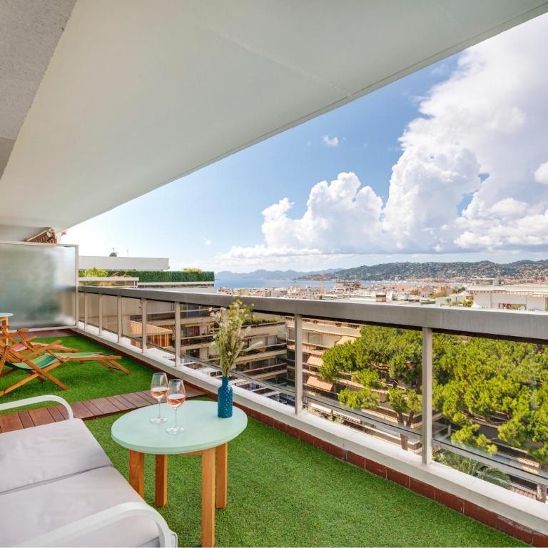 Coup de coeur! Vue mer! Terrasse dangle! - Appartement 1 Chambre - 1