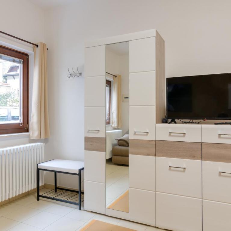 Peters Guest House - Familienstudio - 7