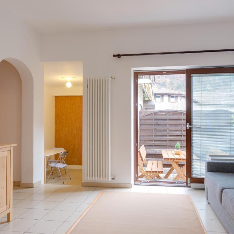 Peters Guest House - Apartment mit Terrasse - 2