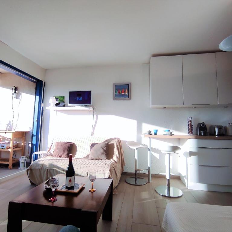 ꔣᨐ La mer au bout du jardin - Parking privé - Wifi ᨐꔣ - Studio mit Meerblick - 14