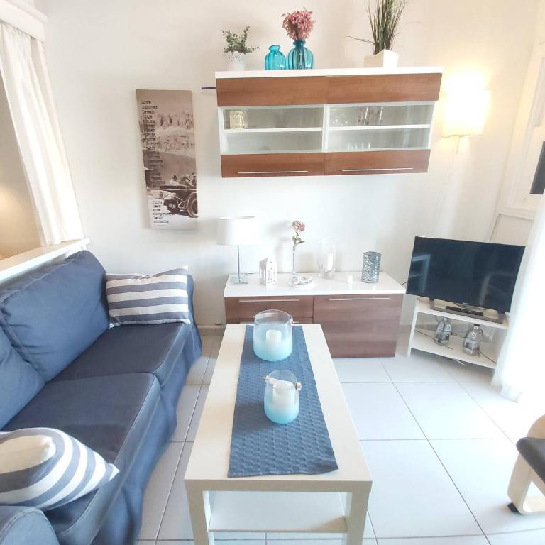 Central Apartment With Sea Views - Casa - 7