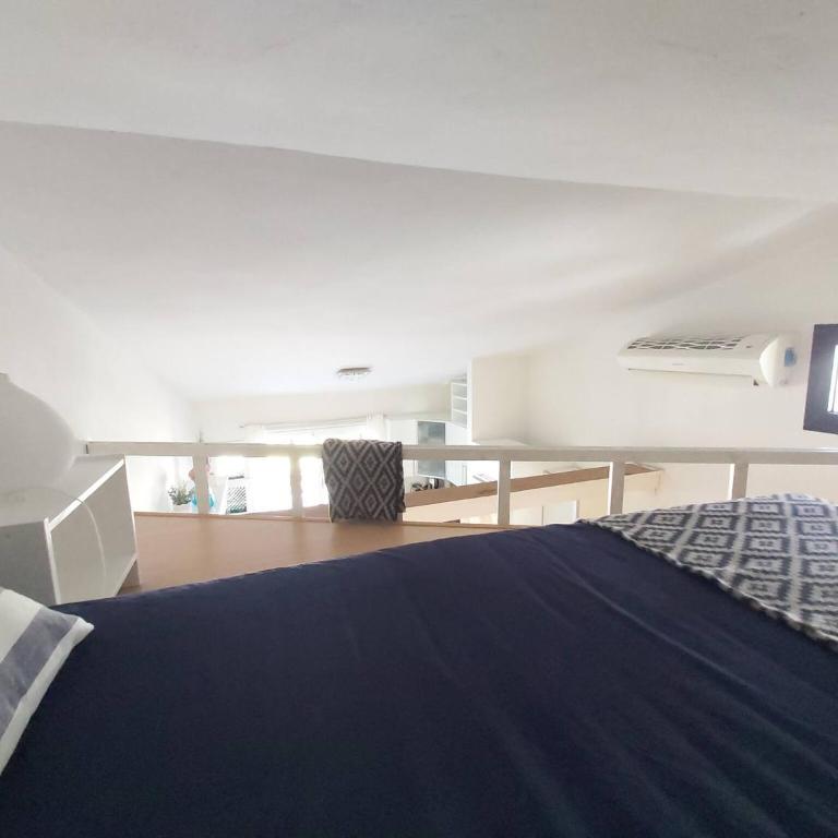 Central Apartment With Sea Views - Casa - 18