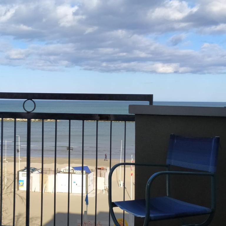 San Giorgio Savoia - Camera Matrimoniale con Vista Mare - 2