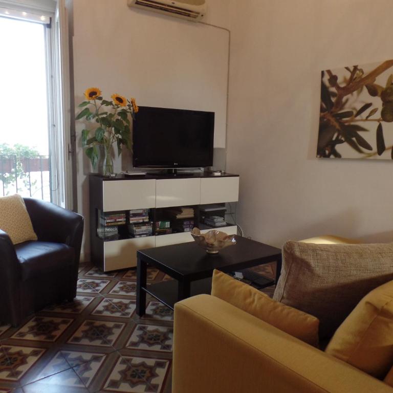 Casa Josephina - Three Level Stone Home With Balcony, 2 Roof Terraces & Sea Views - Casa con 3 Camere da Letto - 2