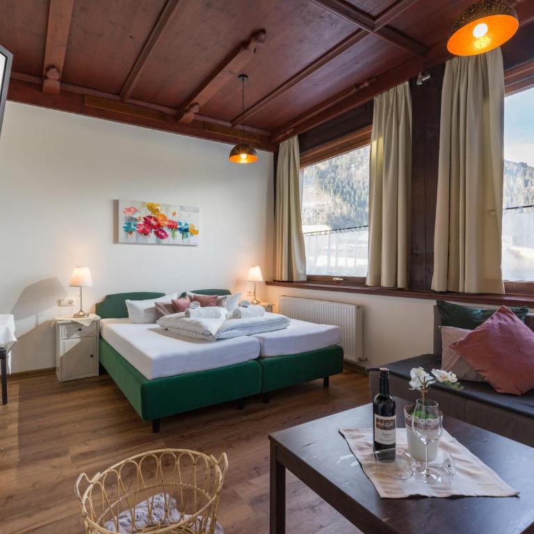 Gasthof Restaurant Waldcafé - Großes Doppel-/Zweibettzimmer - 7