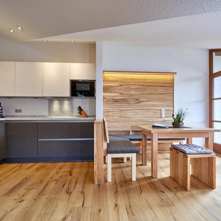 Appartements Christiane Knöpfle - Apartment mit Blick auf die Berge - 5