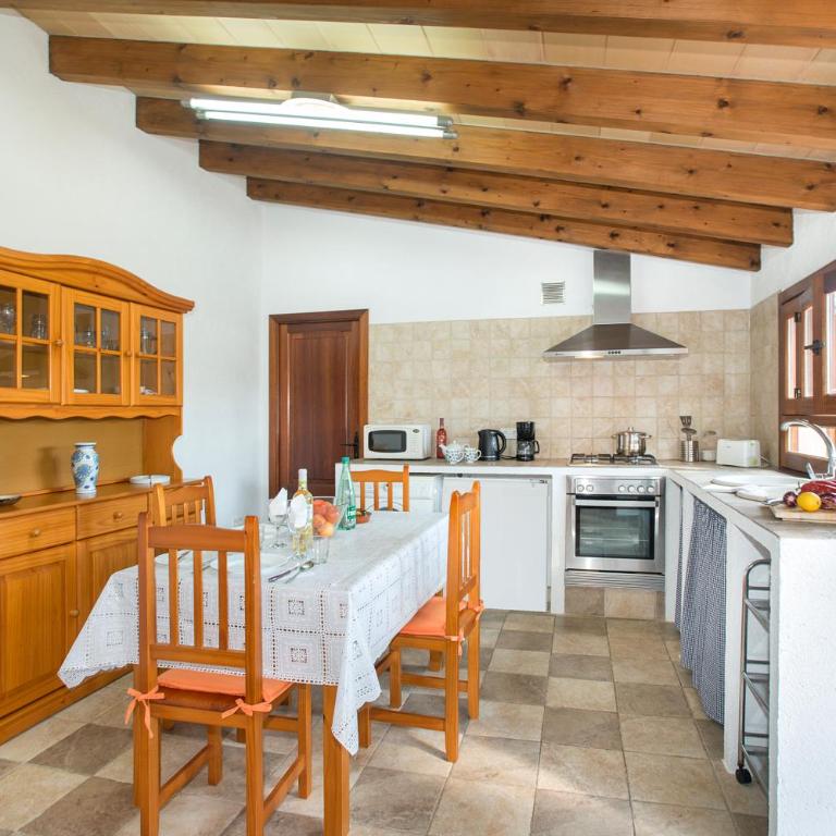 Owl Booking Villa Tarongers - Stay For Couples - Villa with Private Pool - 19