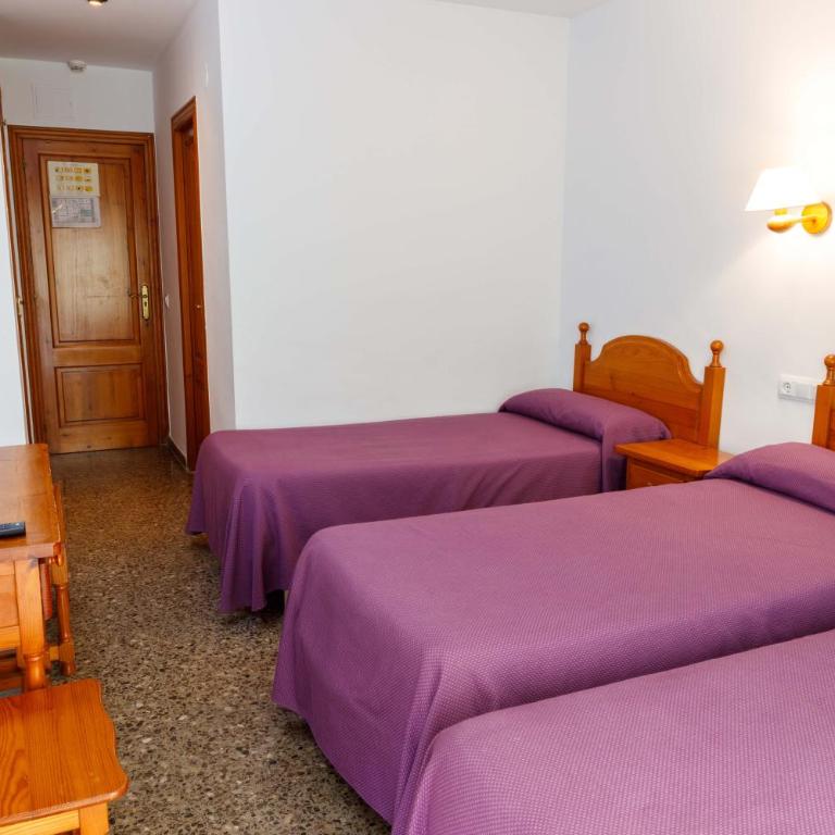Hotel Herasu - Habitación Triple - 3