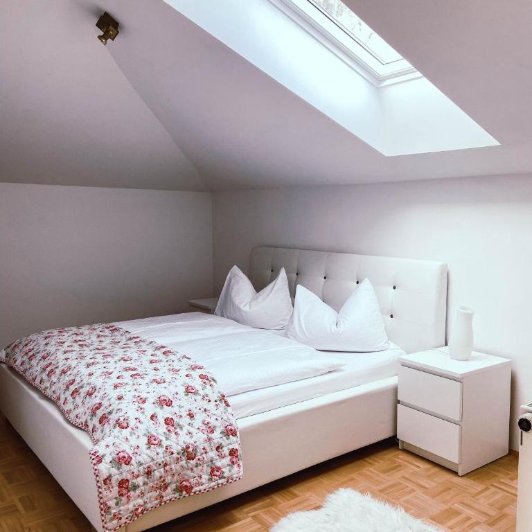 Ferienwohnung Karasek mit Seeblick - Apartment mit 1 Schlafzimmer - 7