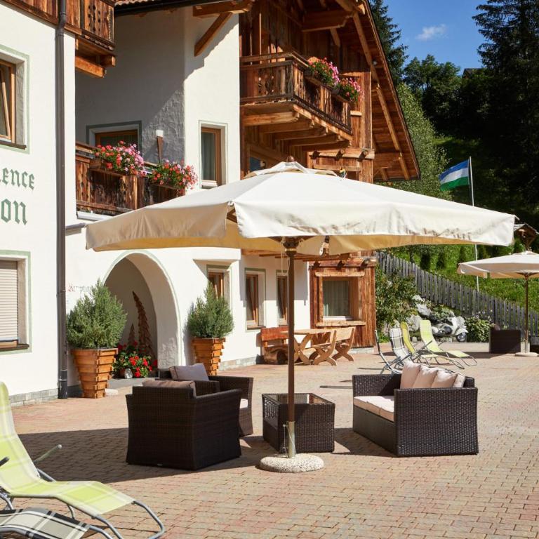 Residence Baron - Appartamento con 2 Camere da Letto e con Vista Montagna - 1