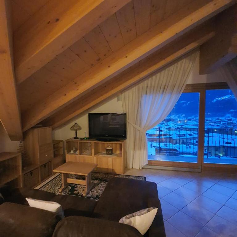 Appartamento Centro Storico - Appartamento con 2 Camere da Letto e con Vista Montagna - 5