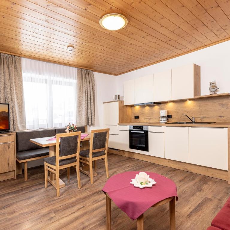 Appartement Pension Auhof - Apartment with Balcony - 9