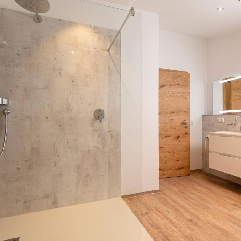 Appartement Pension Auhof - Apartment with Balcony - 13