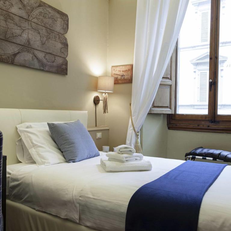 B&B Prestigia Rooms - Single Room with Private External Bathroom - 6
