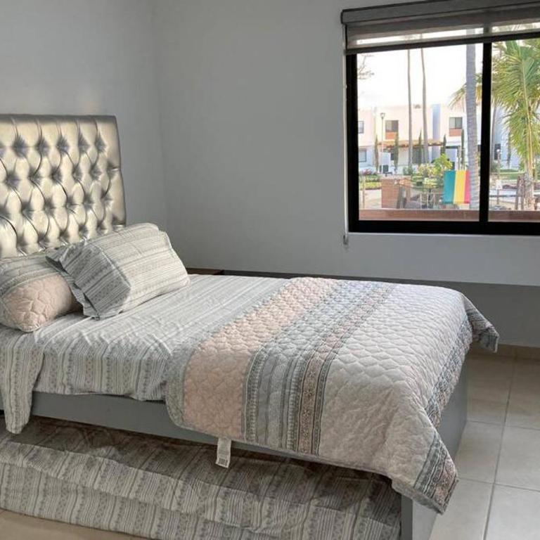 Preciosa Enjoyable Casa 12 Personas Alberca Playa Coto 24H - Three-Bedroom House - 11
