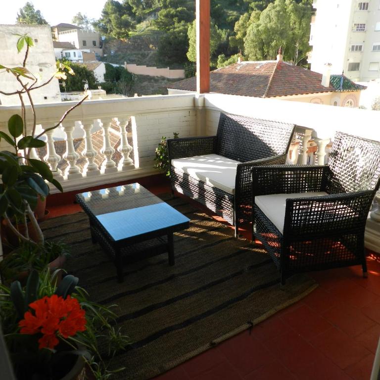 Villa Alicia Guest House - Double Room with Terrace and Private Bathroom - 1