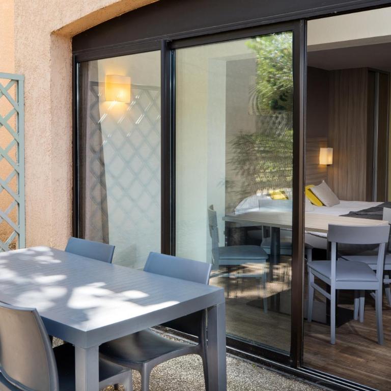 SOWELL Family Les Amandiers - Double Room with Terrace - 2