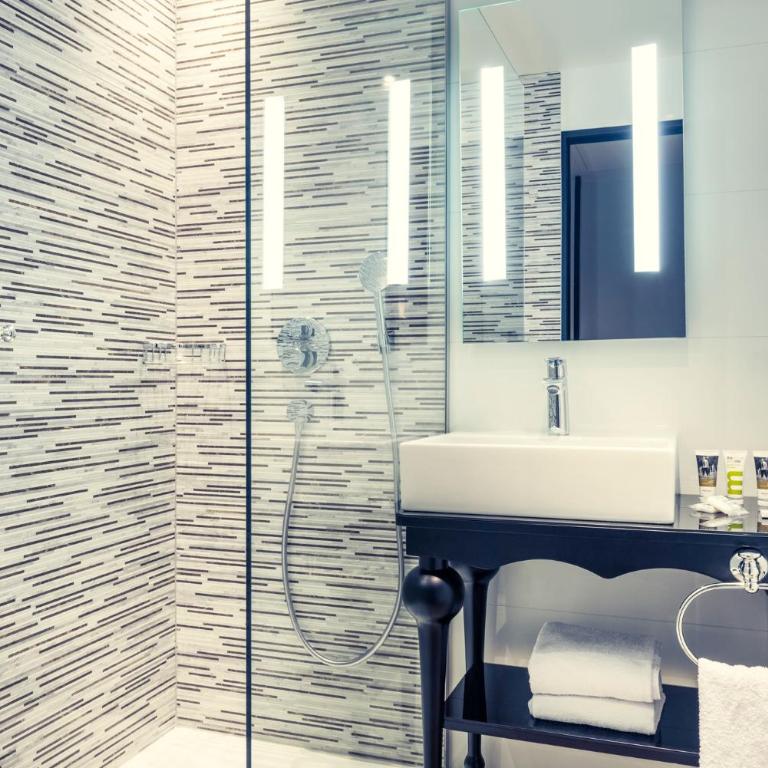Mercure Paris Arc de Triomphe Wagram - Chambre Double - 4