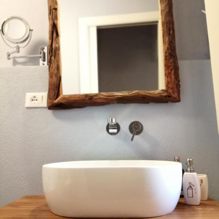 Casa Saba - Camera Tripla con Bagno Privato - 1