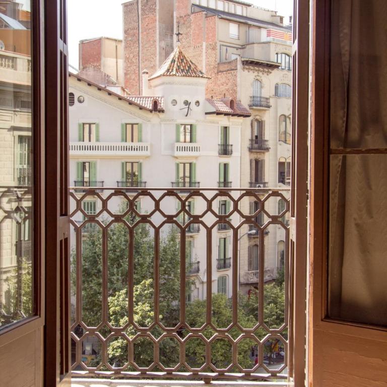 Gaudi Apartment 9 - Apartment with Balcony - 6