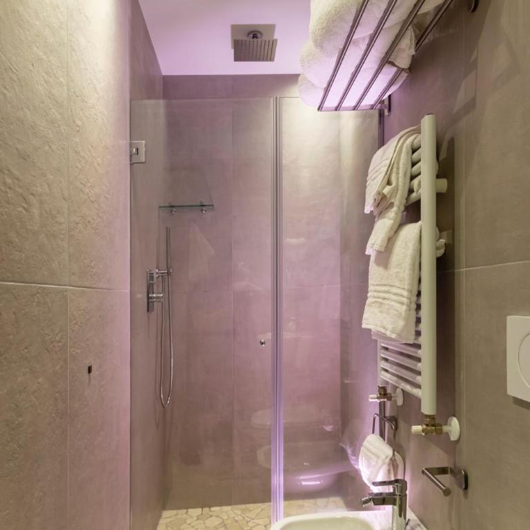 Hotel Mocambo Riccione CENTRALISSIMO AL MARE - Family Room - 2