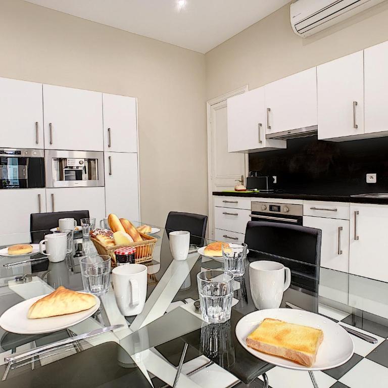 Nestor&Jeeves - PALAIS ARNULF - Central - Very close sea - Appartement 3 Chambres - 7