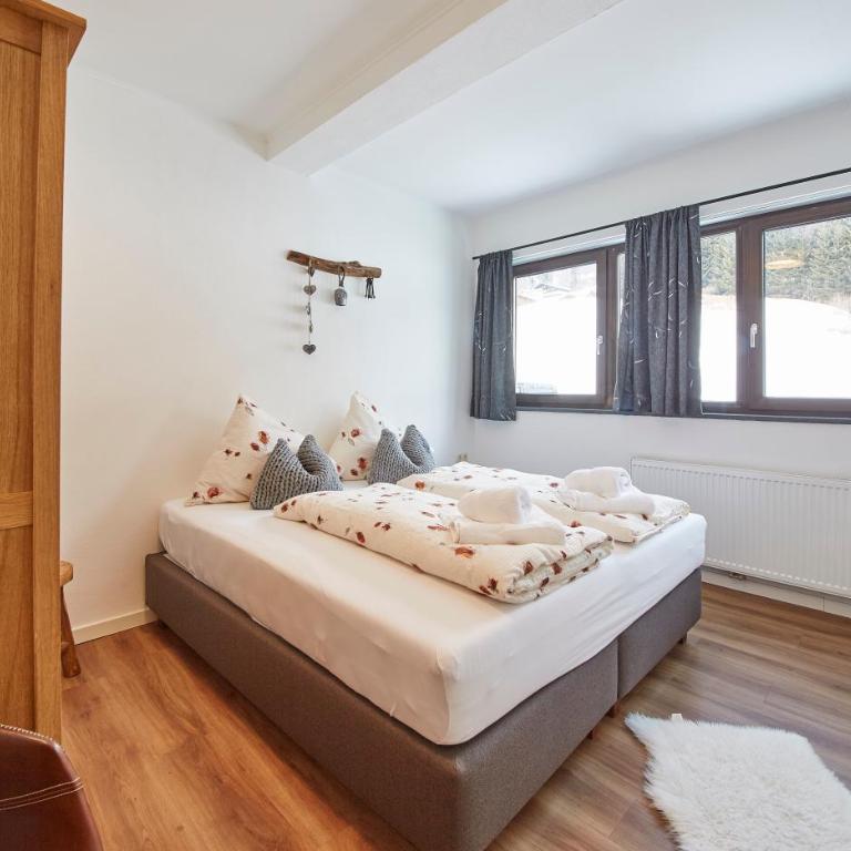 Saalbacher Perle 1 - Cozy Family Home - Four-Bedroom Deluxe Apartment - 25